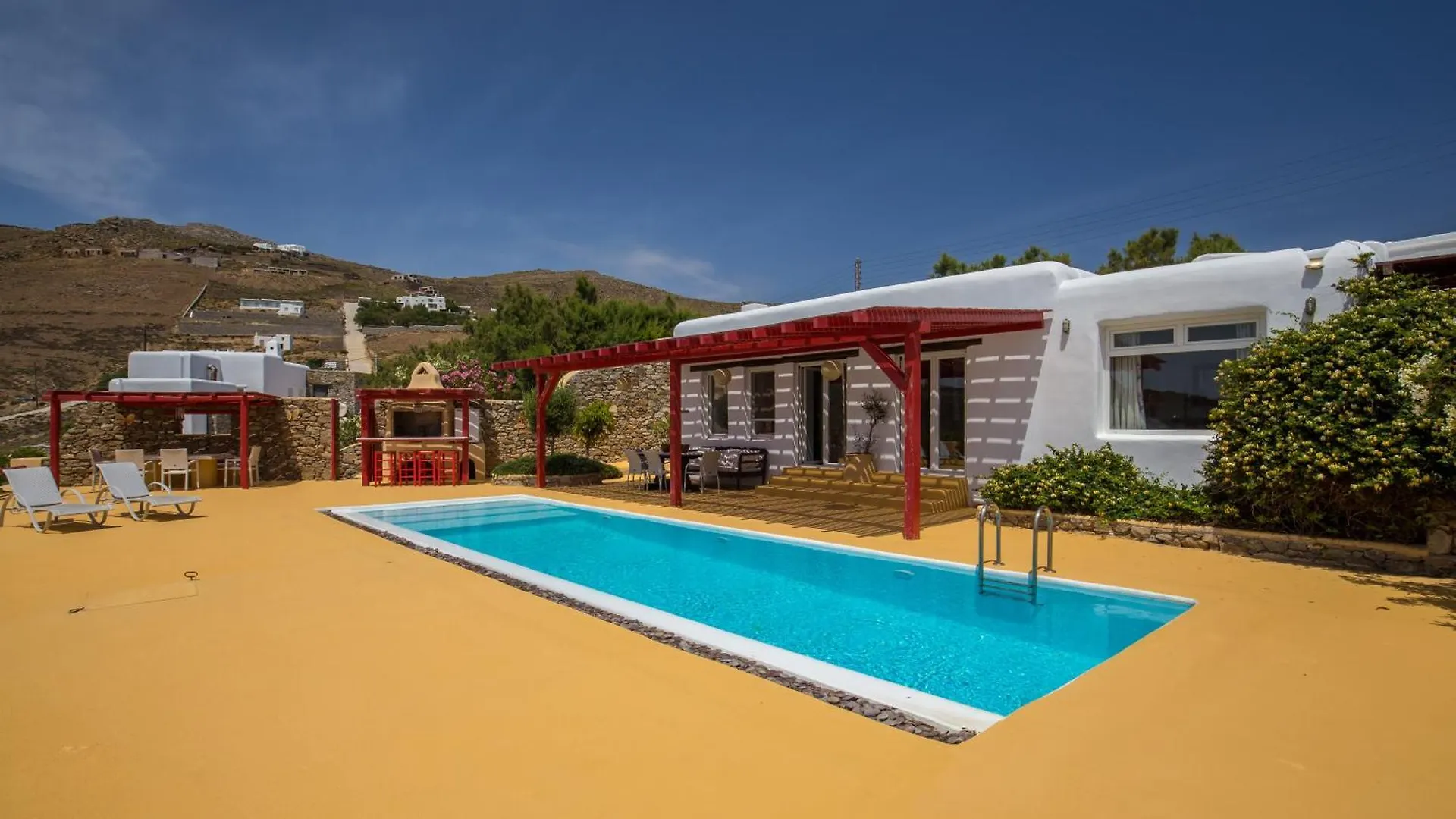Дом отдыха Cosy Three Bedroom Villa In Agios Sostis Mykonos Town